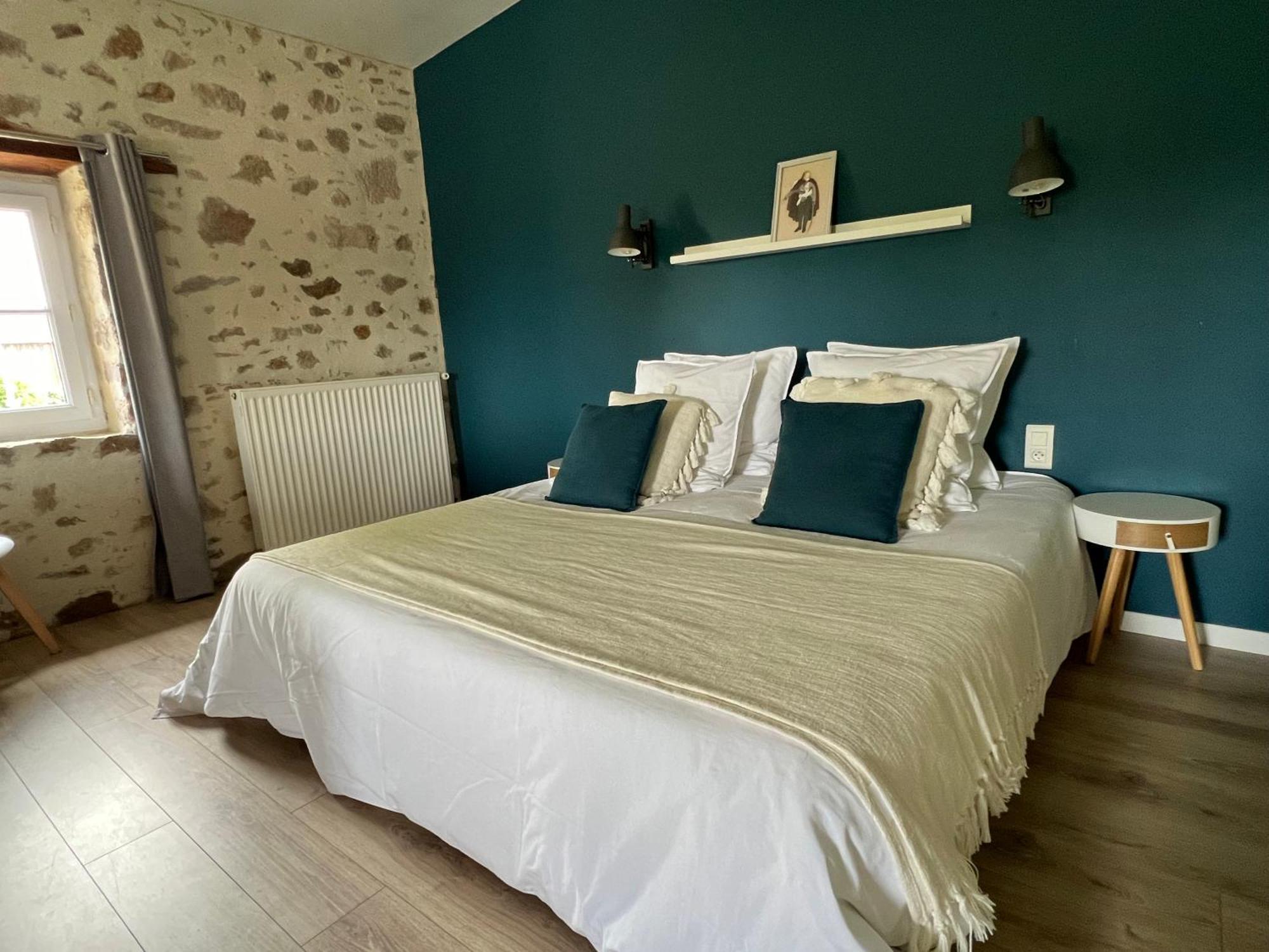 Le Poiré-sur-Vie La Milliere - Piscine & Campagne - Cathelineau & Lescure Bed & Breakfast エクステリア 写真